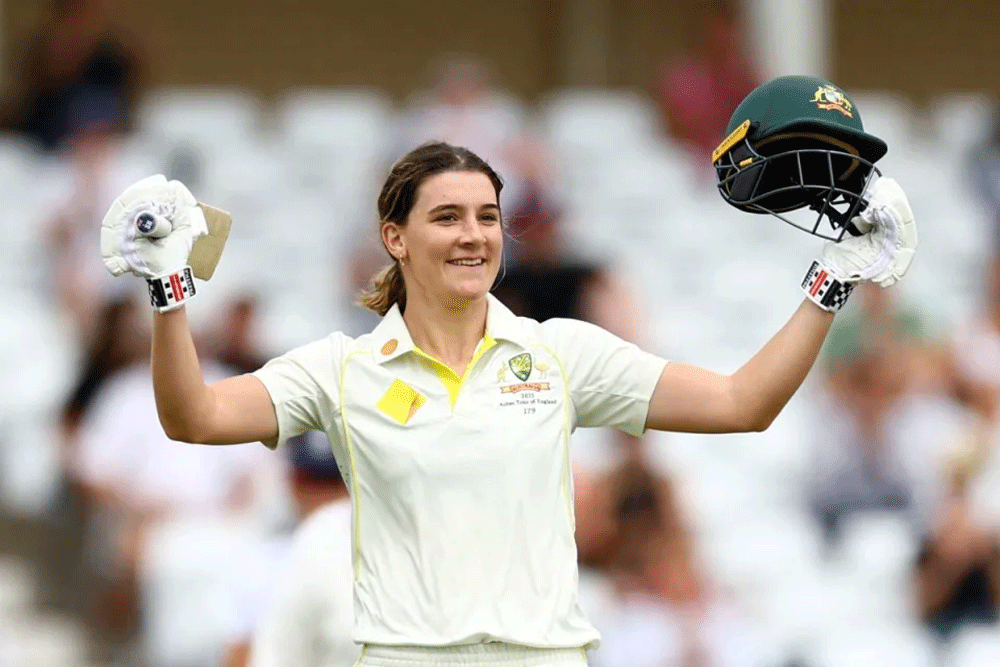 Sutherland stars as Australia score 473 in Women&rsquo;s Ashes Test