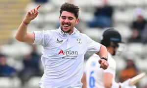 England call up Tongue in all-pace attack for 2nd Ashes Test