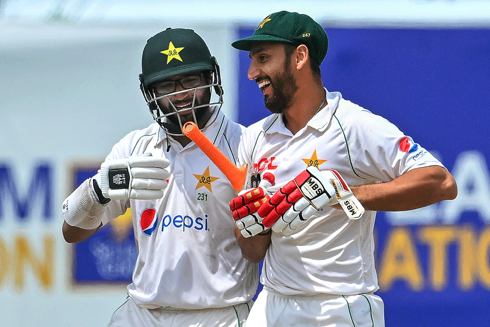 Pakistan beat Sri Lanka by four wickets in 1st Test
