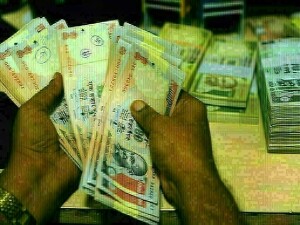 Indian rupee may struggle on dollar move, support seen near