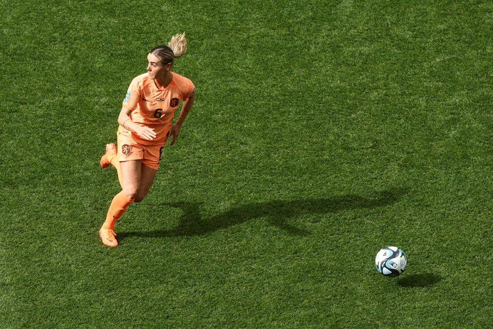 Roord on target as Dutch march past South Africa in last 16