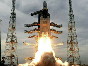 Indian lunar lander splits from propulsion module in key step