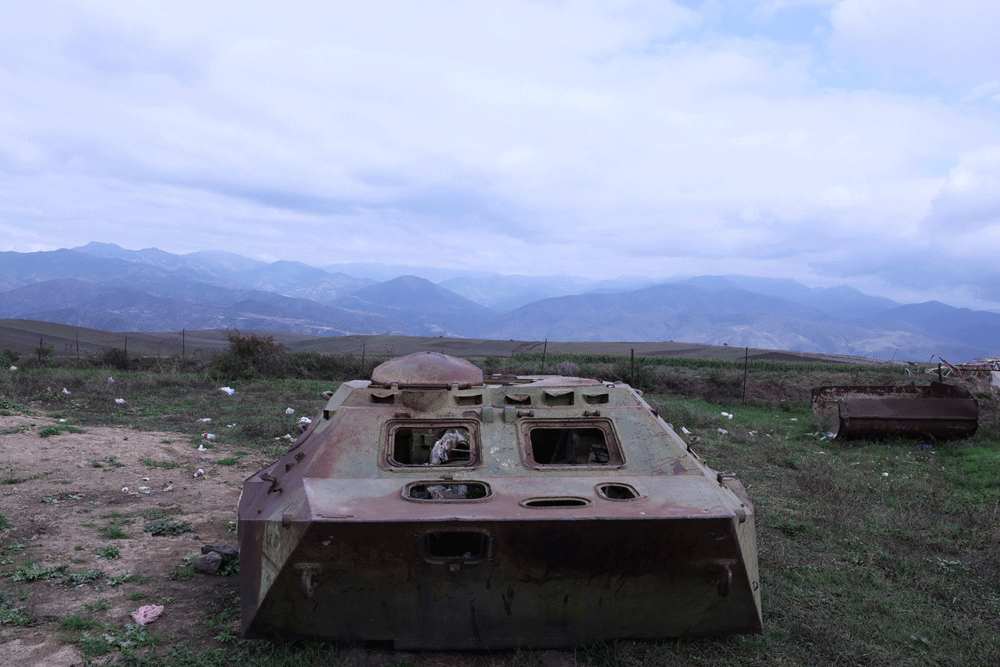 Karabakh rebels negotiate withdrawing their forces