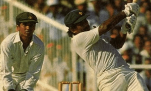 Miandad&rsquo;s six to Jadeja blitz: Six great Pakistan-India ODIs
