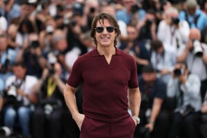 Tom Cruise dazzles Cannes for &lsquo;Mission: Impossible&rsquo; premiere