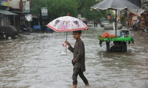 More heavy monsoon rains expected across Pakistan from Monday: Met Office