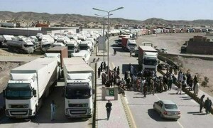 Pakistan, Iran set $10bn trade target