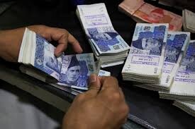 Pakistani rupee registers 19th consecutive gain against US dollar