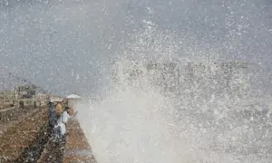 Cyclone &lsquo;Shakhti&rsquo; intensifies; rain expected in Karachi, parts of Sindh, Balochistan