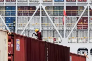 Trump ratchets up US-China trade war, promising new tariffs Trump ratchets up US-China trade war, promising new tariffs