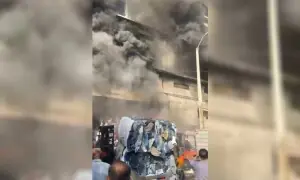 Karachi factory collapses after massive fire; two firefighters injured Karachi factory collapses after massive fire; two firefighters injured