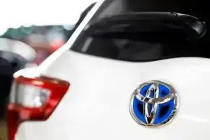 Toyota raises offer for Toyota Industries by 15%