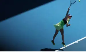 Anisimova grinds down Siniakova in &lsquo;crazy&rsquo; Australian Open clash