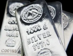 Gold, silver extend fall as CME margin hikes compound sharp selloff Gold, silver extend fall as CME margin hikes compound sharp selloff