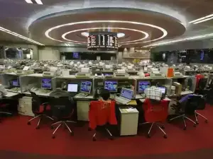China, Hong Kong stocks edge lower as tech drags