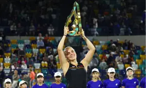 Qualifier Sara Bejlek wins Abu Dhabi title