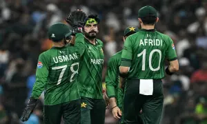 Boycott averted, Pakistan and India set for World Cup blockbuster