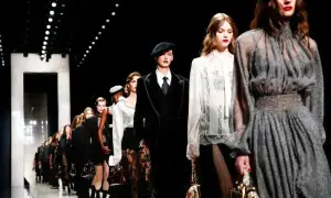 Dolce & Gabbana spotlights &ldquo;Identity&rdquo; with all‑black Milan runway