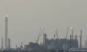 Daily LNG freight rates jump over 40% amid Mideast strikes, Spark Commodities says