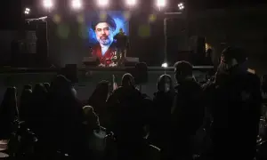 Crowds rally to pledge allegiance to Iran’s new leader