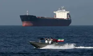Pakistan-bound oil tanker passes through Hormuz Strait amid Iran war