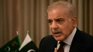 Shehbaz briefs Malaysia’s Ibrahim on US-Iran mediation efforts