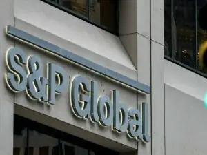 S&P sharply hikes Turkish inflation view over energy fallout from war