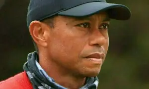 Tiger Woods arrested on DUI charge after Florida car crash
