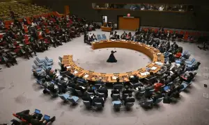 Russia, China veto UN resolution on reopening Strait of Hormuz