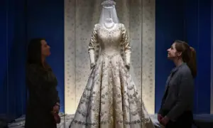 ‘Sartorial diplomacy’ on show in expo of late UK queen’s fashion