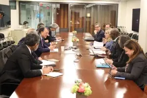 FM Aurangzeb discusses reform agenda, social protection with World Bank’s director
