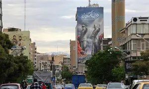 Iran pulling Hormuz &lsquo;lever&rsquo; to maximum in US standoff