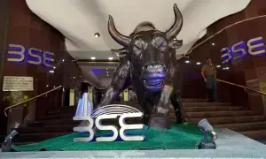 Indian shares end at 6-week high as banks gain, Iran peace hopes aid sentiment Indian shares end at 6-week high as banks gain, Iran peace hopes aid sentiment