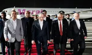 Iran minister Araghchi returns to Pakistan despite US talks cancellation Iran minister Araghchi returns to Pakistan despite US talks cancellation