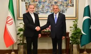 Pakistan, Iran foreign ministers stress dialogue amid Washington-Tehran talks