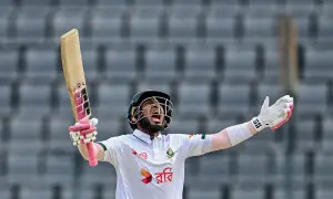 Mushfiqur ton leaves Pakistan needing record run chase to beat Bangladesh