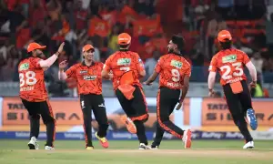 Hyderabad and Gujarat into IPL playoffs, Chennai on brink of elimination