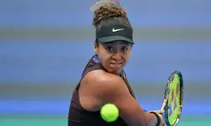 Style and steel as Osaka tames Vekic to reach Paris third round