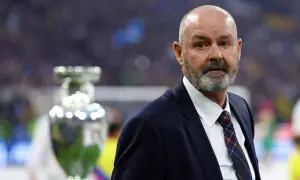 Scotland extend Clarke's deal through 2030 World Cup