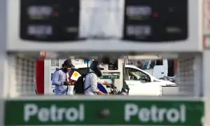 India says retail inflation may accelerate on weak monsoon, fuel price rise