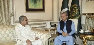 Naqvi meets PM Shehbaz before Tehran visit Naqvi meets PM Shehbaz before Tehran visit