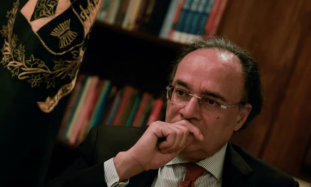 Pakistan eyes more global bond issues, sees budget upside from Iran deal Pakistan eyes more global bond issues, sees budget upside from Iran deal