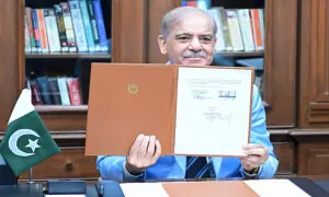 PM signs Islamabad MoU PM signs Islamabad MoU