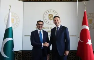 Pakistan&rsquo;s privatisation chief & Turkish Energy Minister discuss bilateral energy ties in Ankara