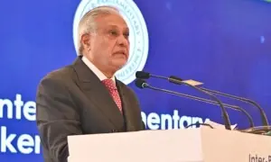Pakistan backs free passage through Strait of Hormuz, says DPM Dar Pakistan backs free passage through Strait of Hormuz, says DPM Dar