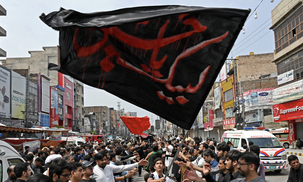 Ninth Muharram procession held peacefully amid tight security