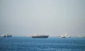 Iran tells Houthis to close Red Sea gateway if US hits power network, sources say