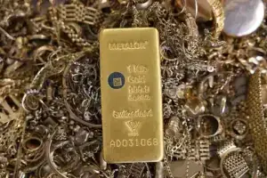 Gold gains on pause in US-Iran fighting; Fed decision looms