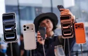 Apple disappoints with forecast dogged by supply chain struggles