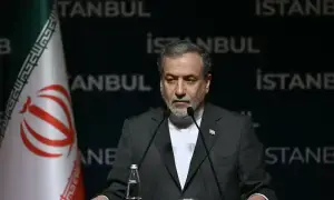 Iran says deal on Strait of Hormuz is close but will not open the waterway by itself